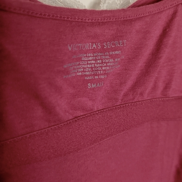 🚩SALE 💗 Victoria's Secret tank top with shelf bra S 💝 - Picture 3 of 4